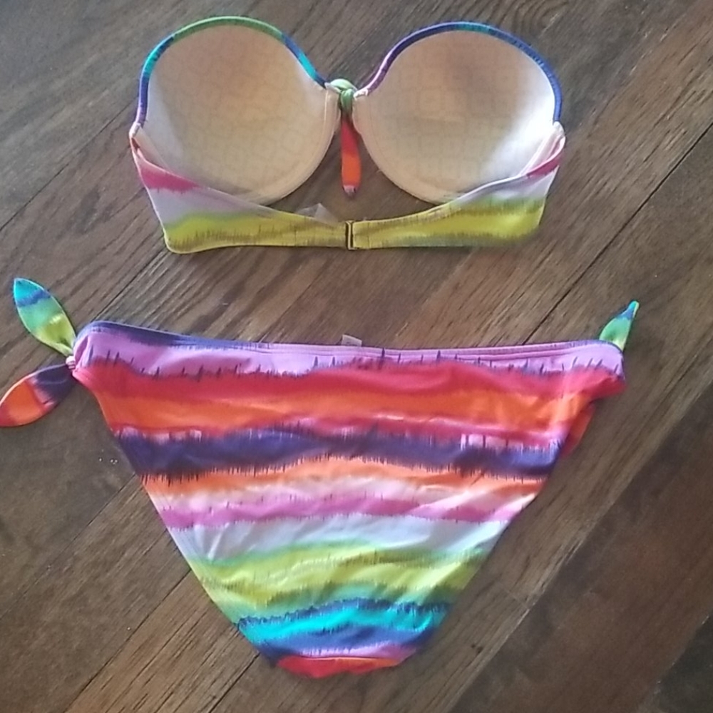 VS Bikini - Picture 2 of 5